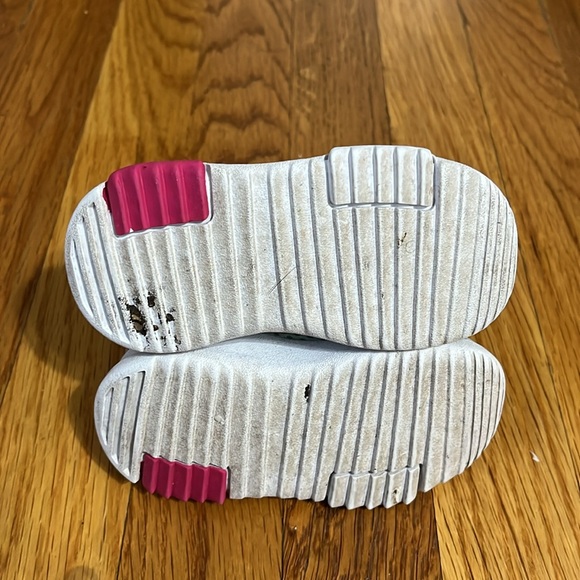 Adidas - Picture 3 of 3